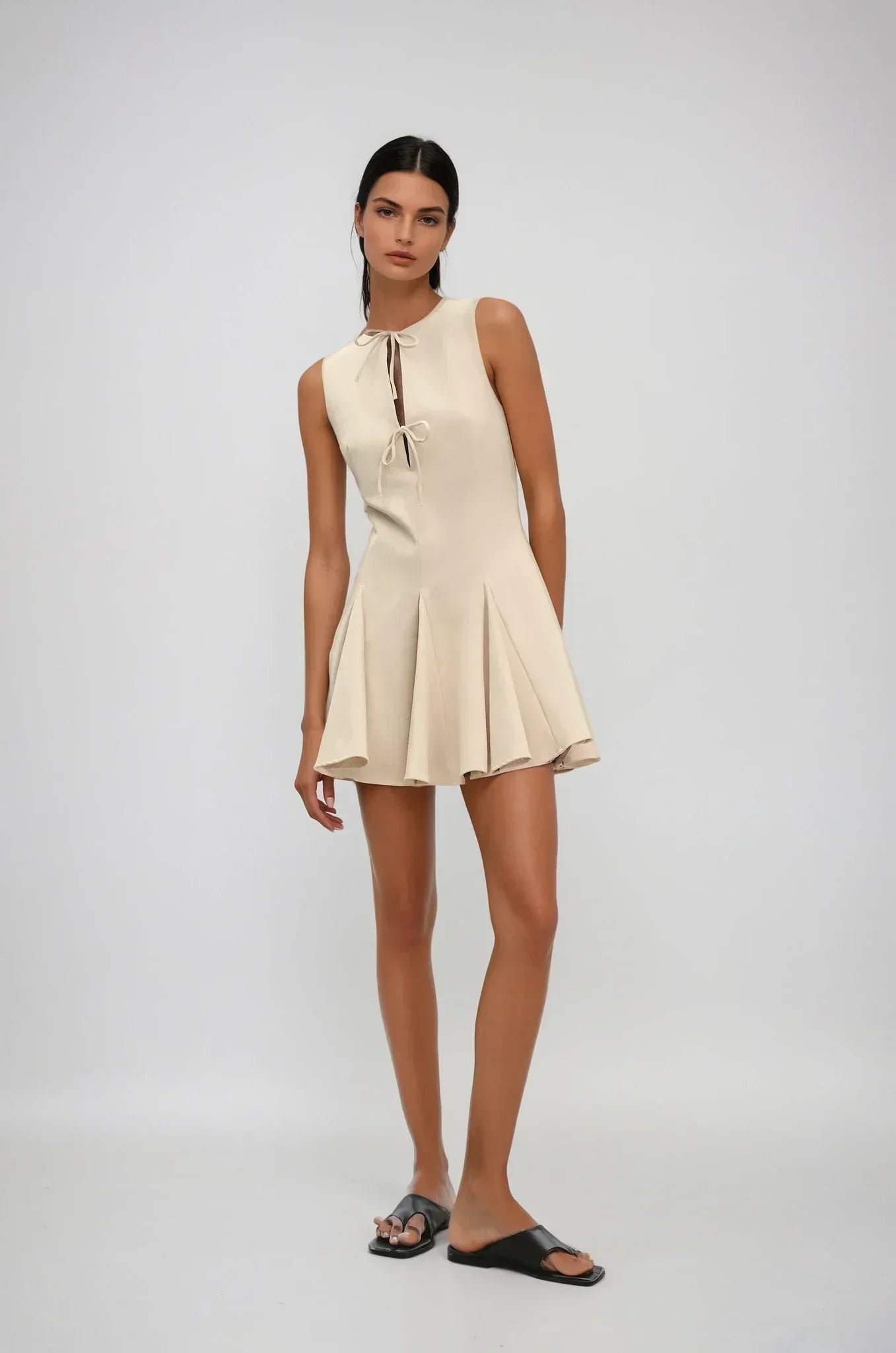 AGNESE | Raffiniertes Faltenkleid