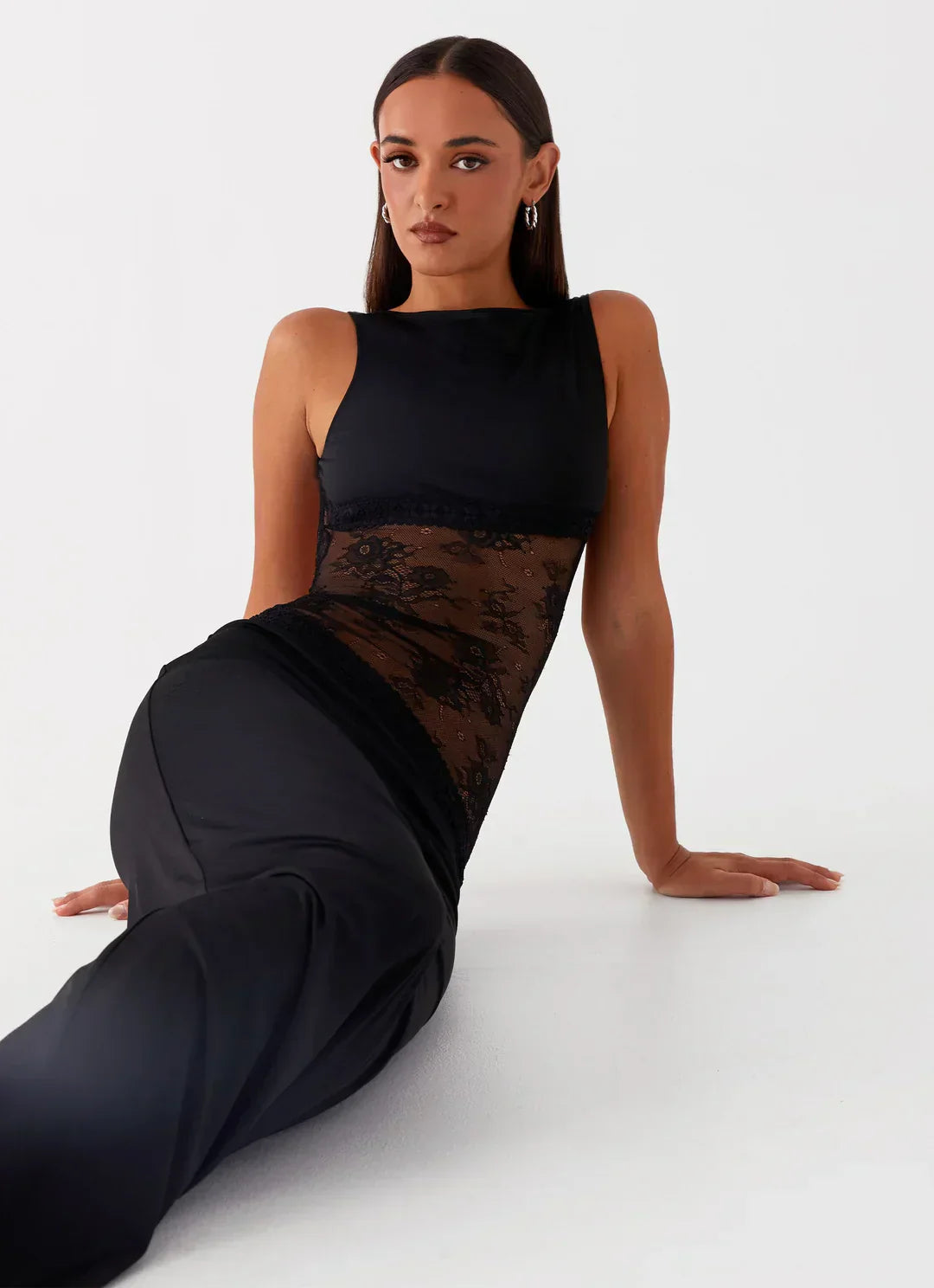 GIULIA | Elegantes langes Kleid mit feinen Details