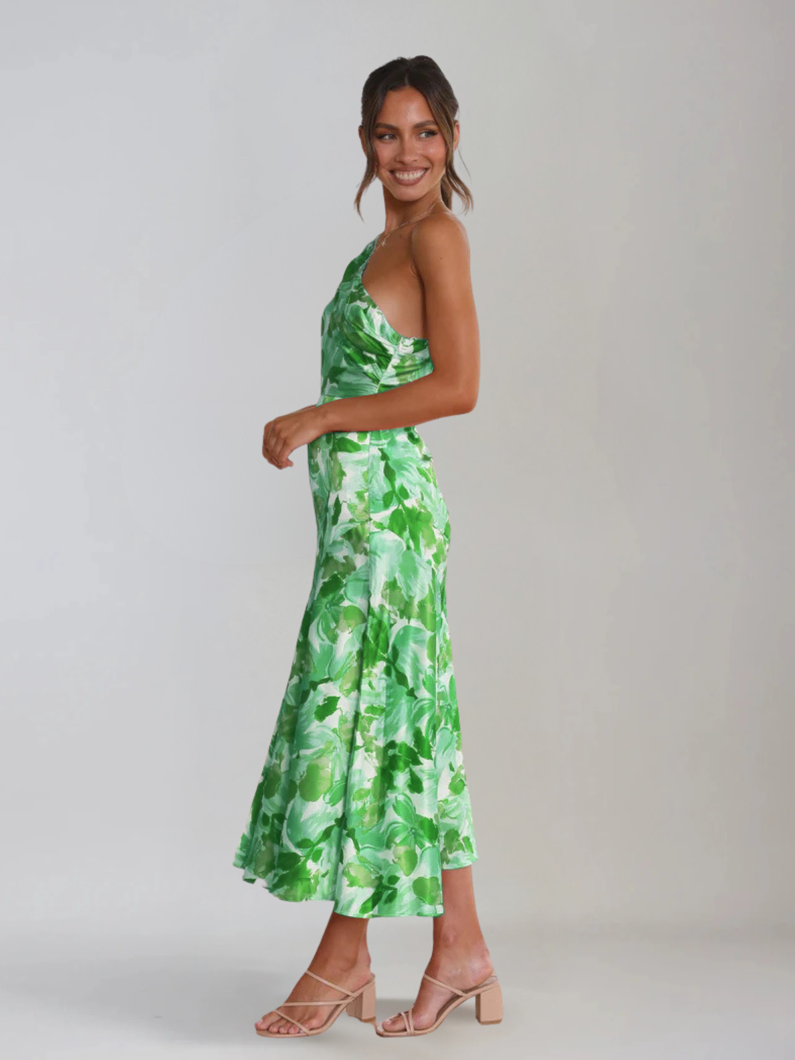 SOLE | Blumiges Sommerkleid