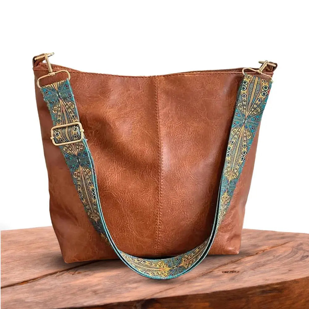 MONIKAS TASCHE - (Meine Favoritin) - Schulter Tasche mit Verzierung