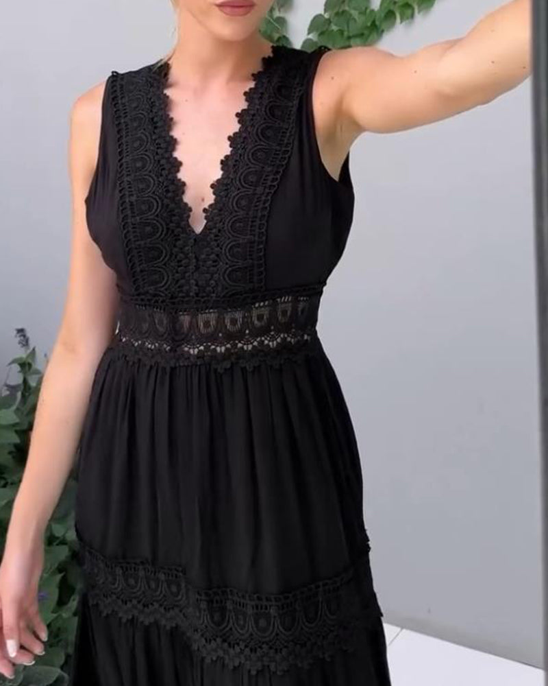 Königsallee Atelier™ | Ärmelloses Midikleid im Boho-Stil mit Spitzendetails